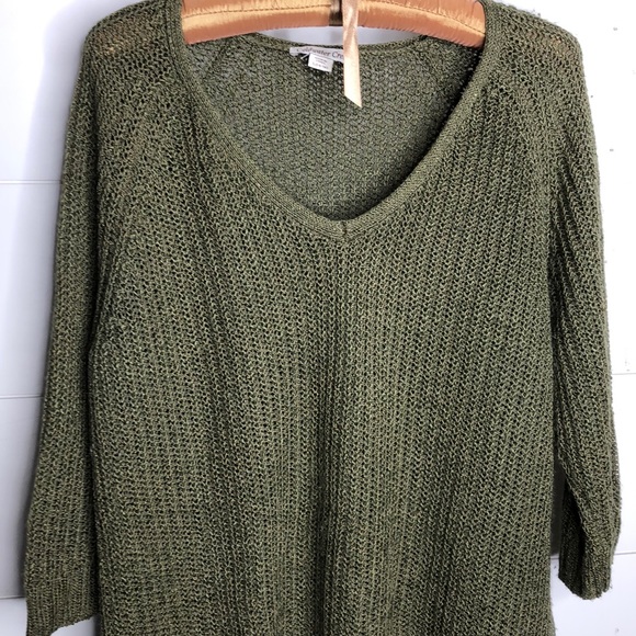 Cold water creek sweater - Picture 2 of 4